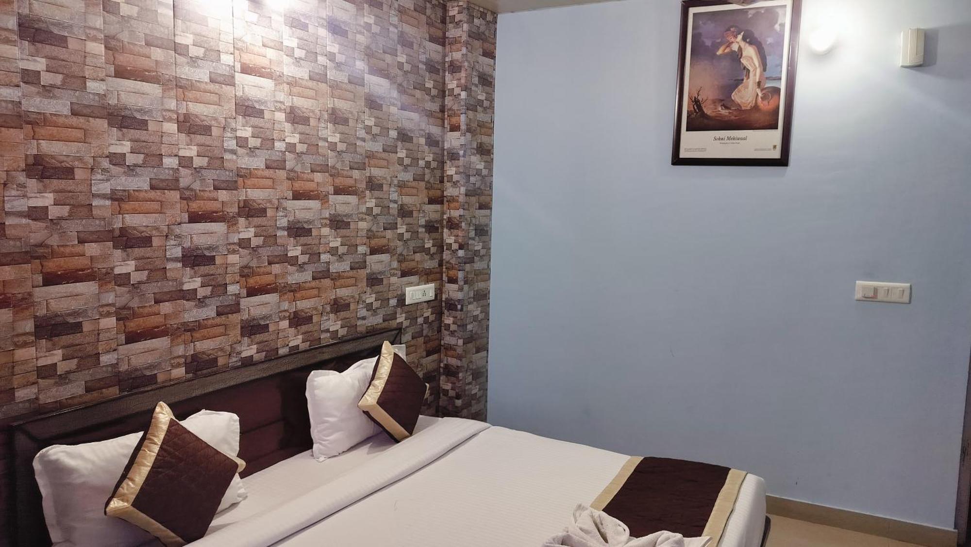 Hotel Binwa View Baijnath ภายนอก รูปภาพ