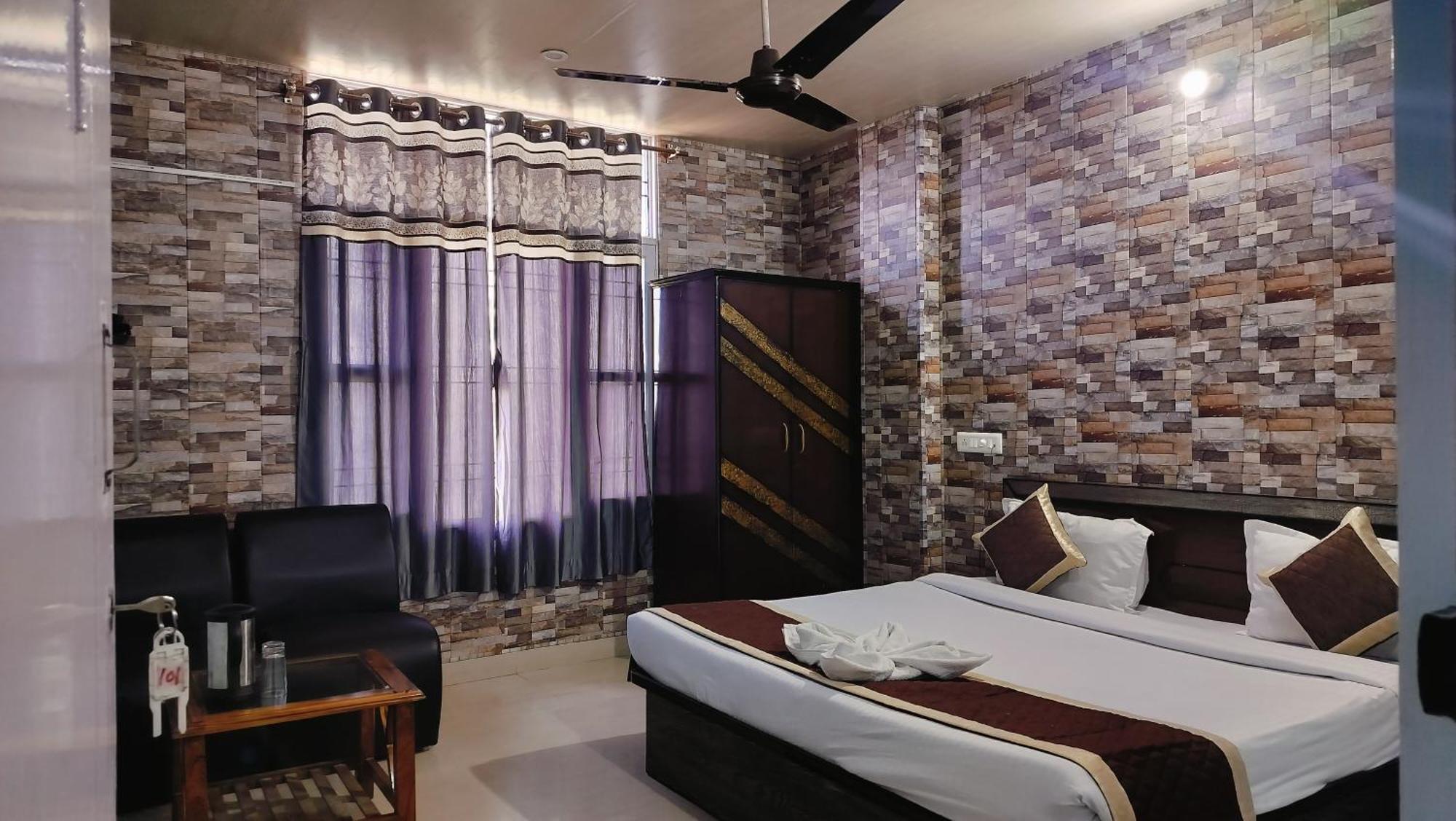 Hotel Binwa View Baijnath ภายนอก รูปภาพ